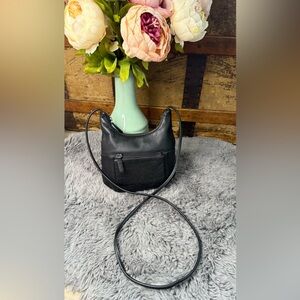 Vintage Stone Mountain - Soft Black Leather Crossbody Shoulder Bag Purse